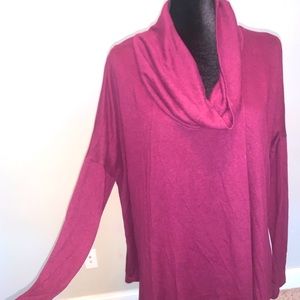 Violet loose turtleneck size M